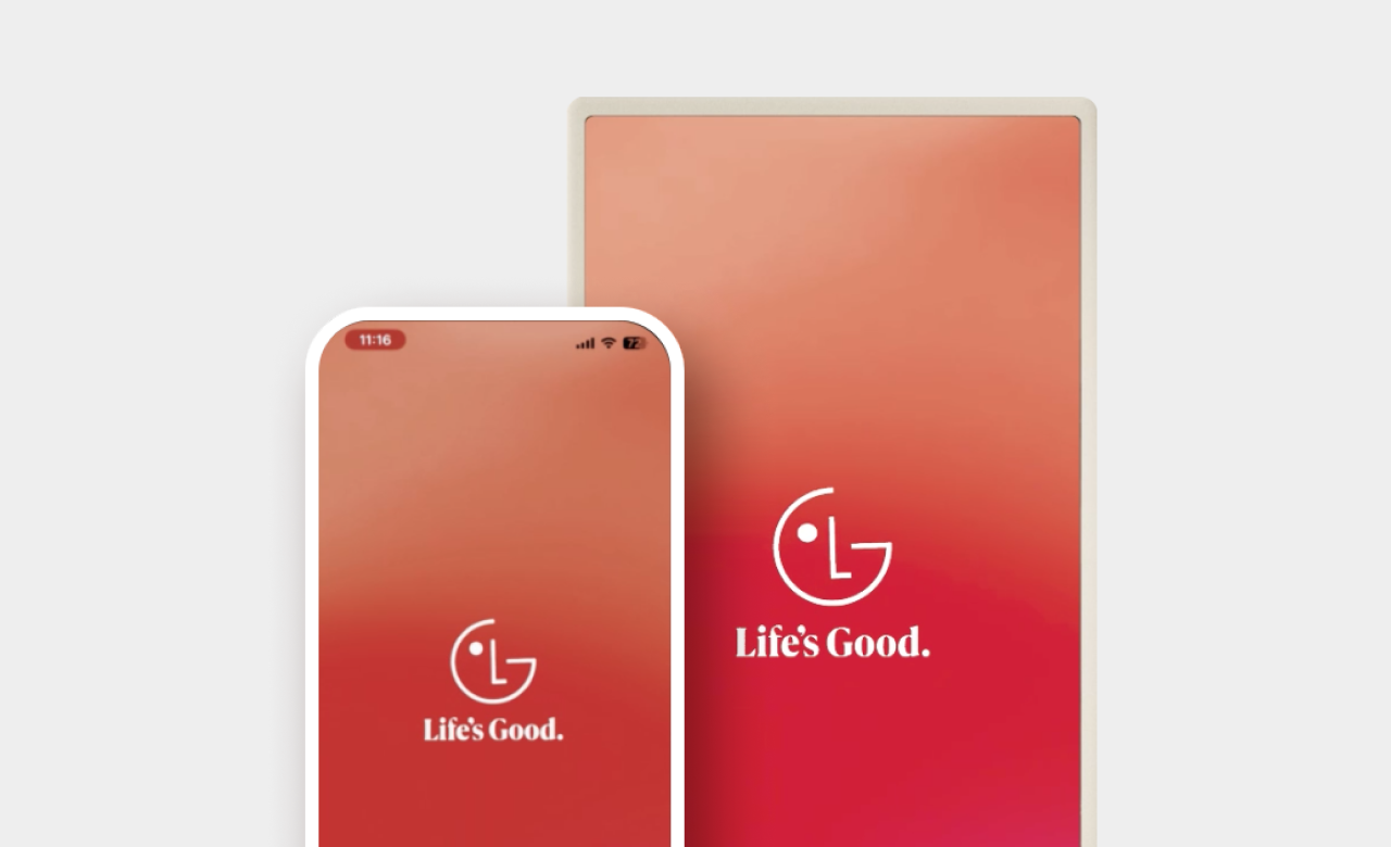 스탠바이미와 휴대폰이 Life's Good 화면이 틀어진 모습